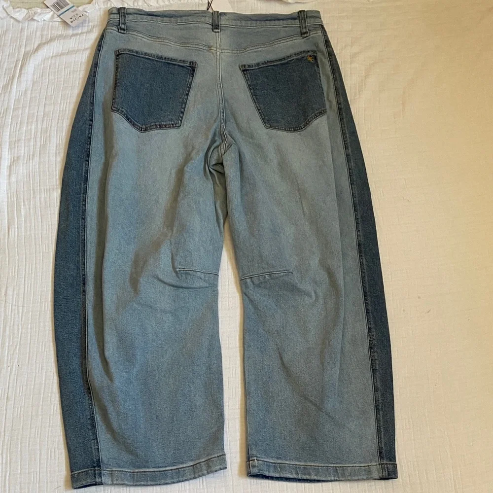 FRAYED Two-Tone Light Blue and Dark Blue Relaxed Barrel  Jeans 99% Cotton